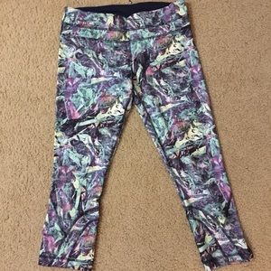 Lululemon Luxtreme Cropped leggings